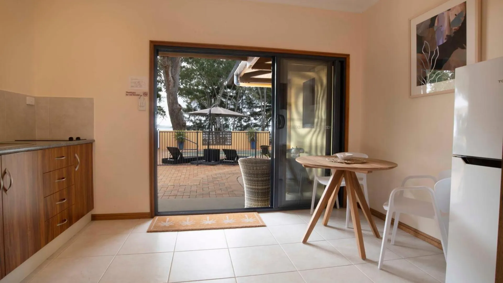 Latitude 17 - Suite 2 South Mission Beach 0*,